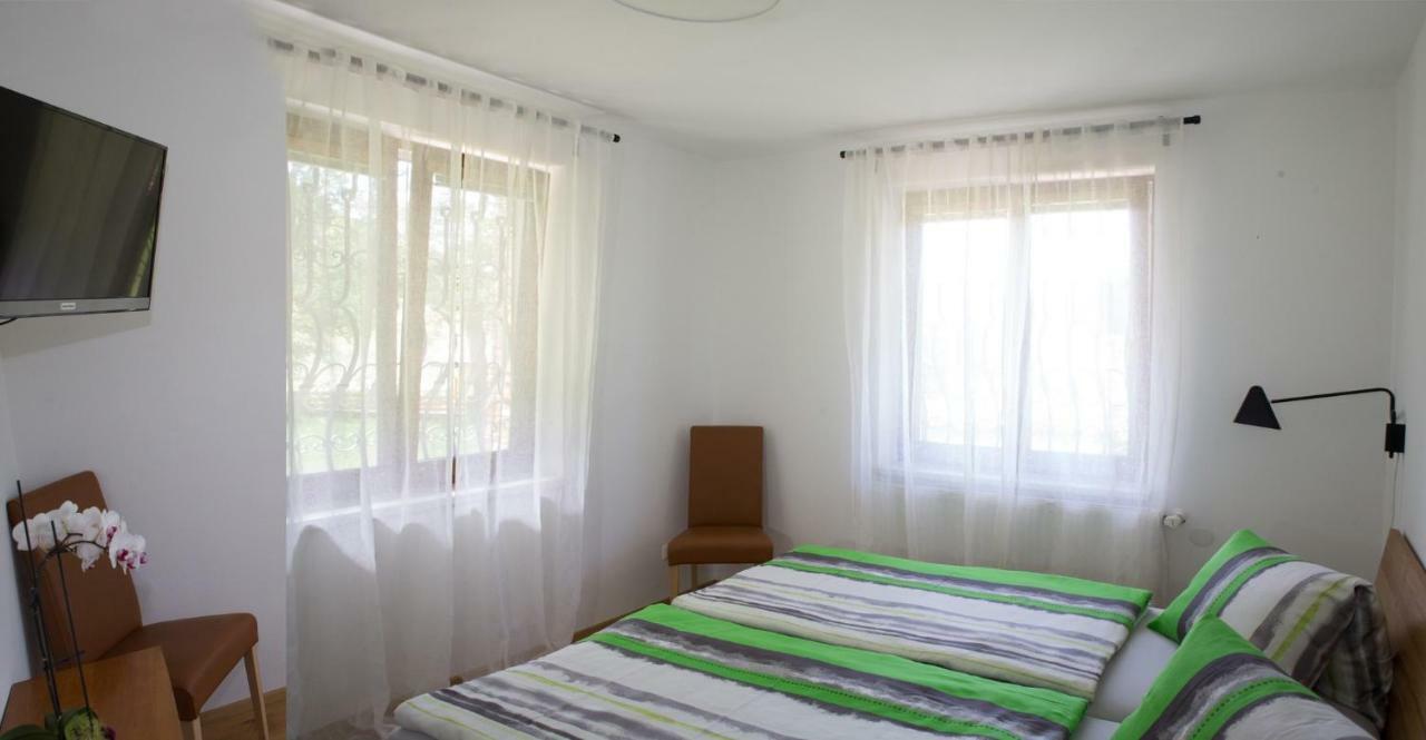 Gaestezimmer Buchegger Krumbach  Bagian luar foto